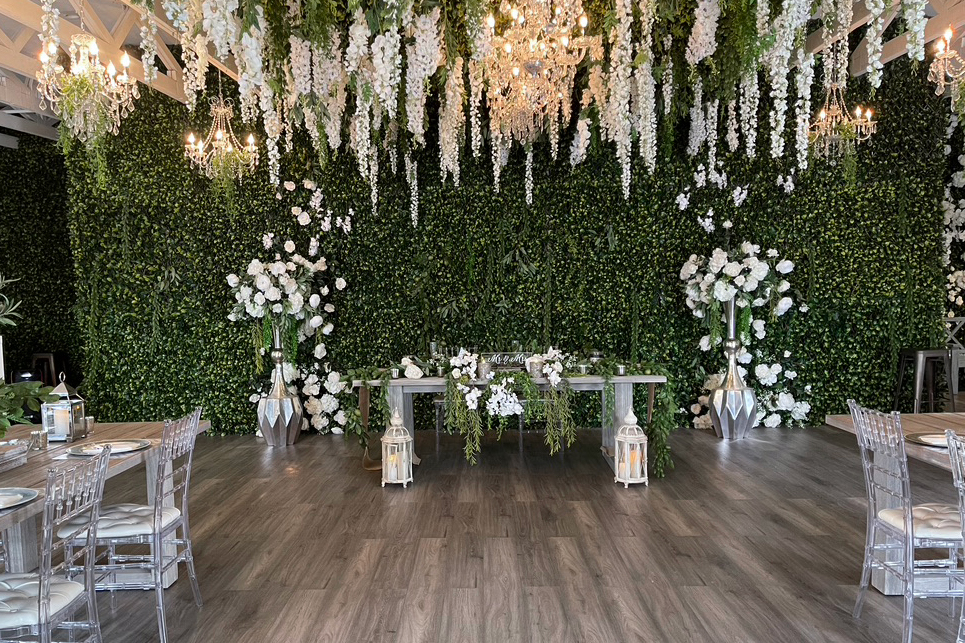 albertson wedding chapel table set up