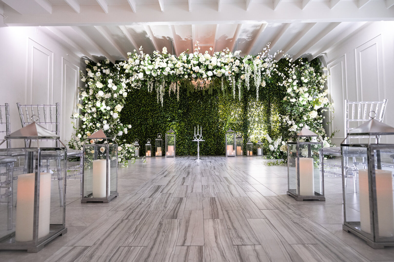 Albertson Wedding Chapel in Los Angeles. Stylish, intimate weddings daily.